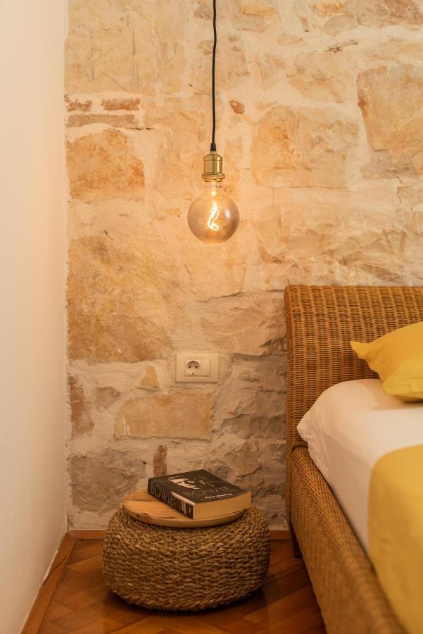 Pula City Apartment With Private Parking Free Exterior photo